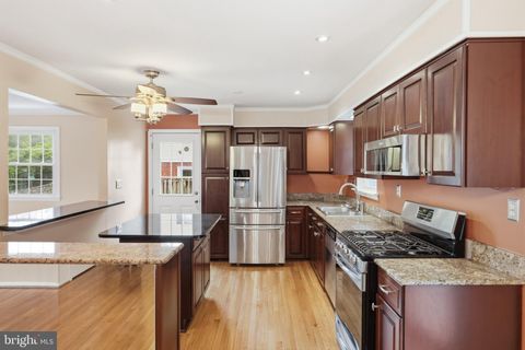 Tiny photo for 33 Bannington Drive, UPPER MARLBORO, MD 20774 (MLS # MDPG2203526)