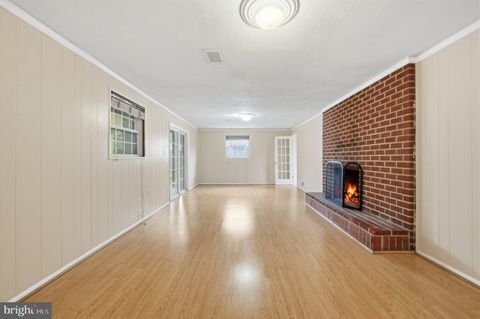 Tiny photo for 33 Bannington Drive, UPPER MARLBORO, MD 20774 (MLS # MDPG2203526)