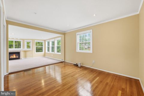 Tiny photo for 33 Bannington Drive, UPPER MARLBORO, MD 20774 (MLS # MDPG2203526)