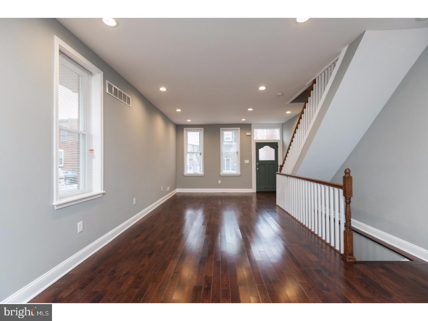 PORT RICHMOND - Residential