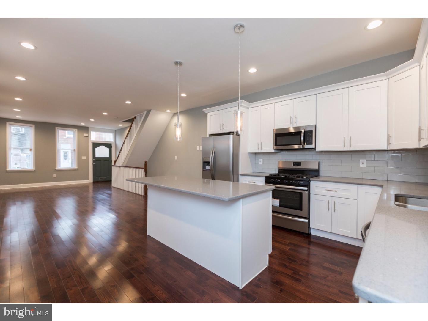 PORT RICHMOND - Residential