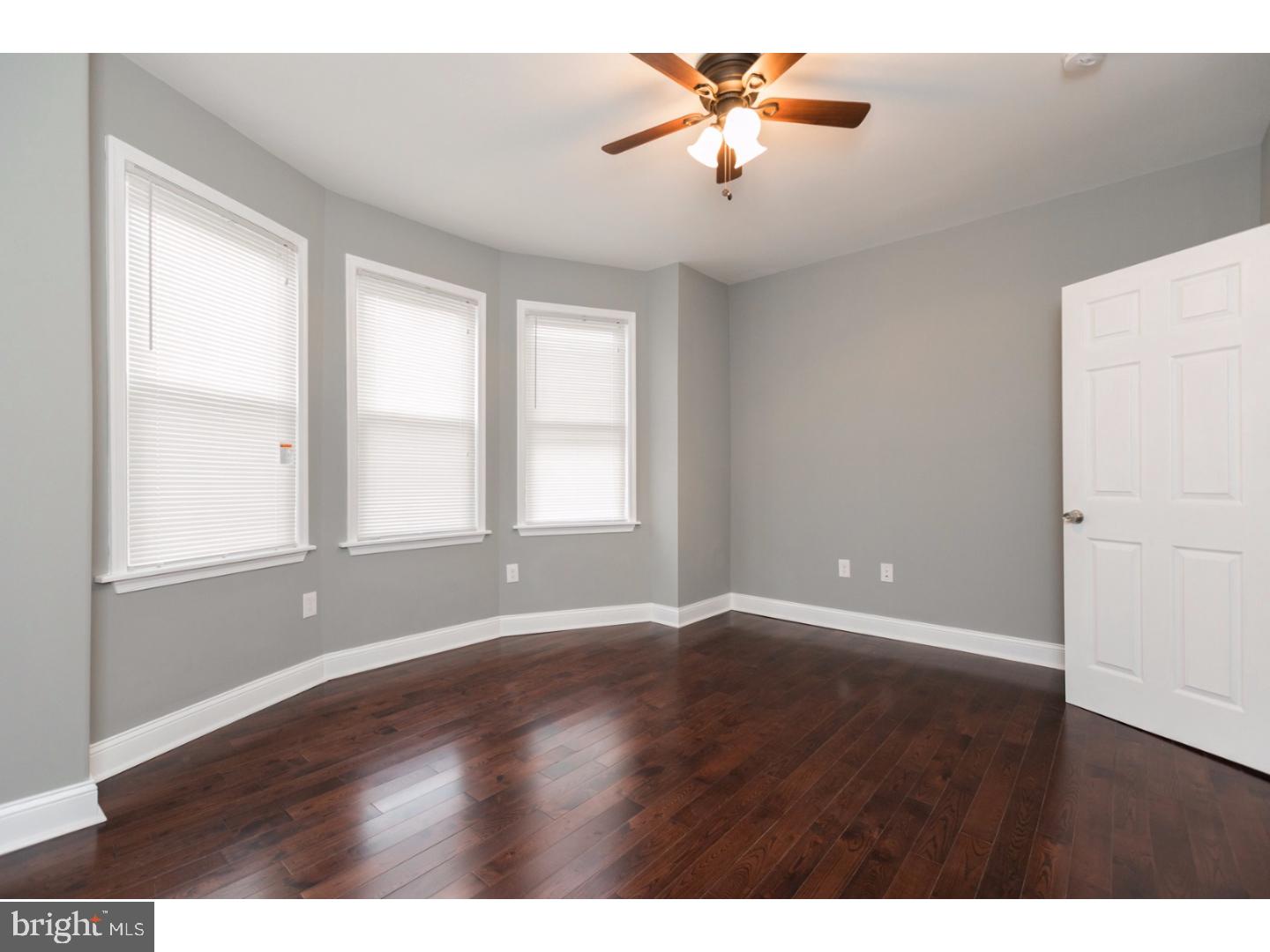 PORT RICHMOND - Residential
