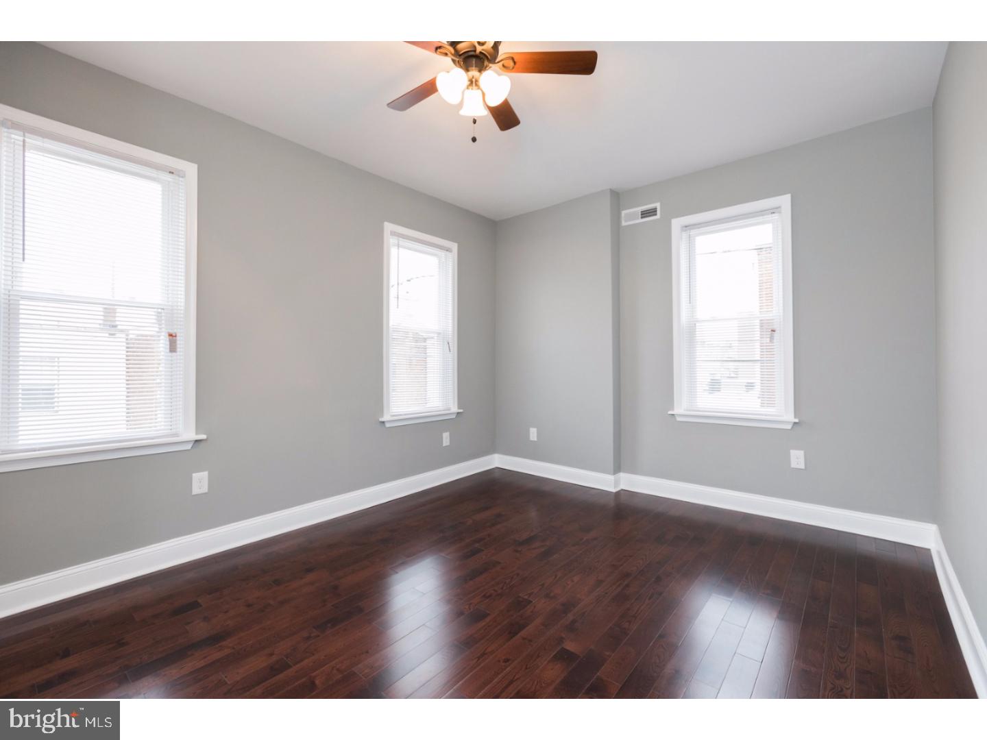 PORT RICHMOND - Residential