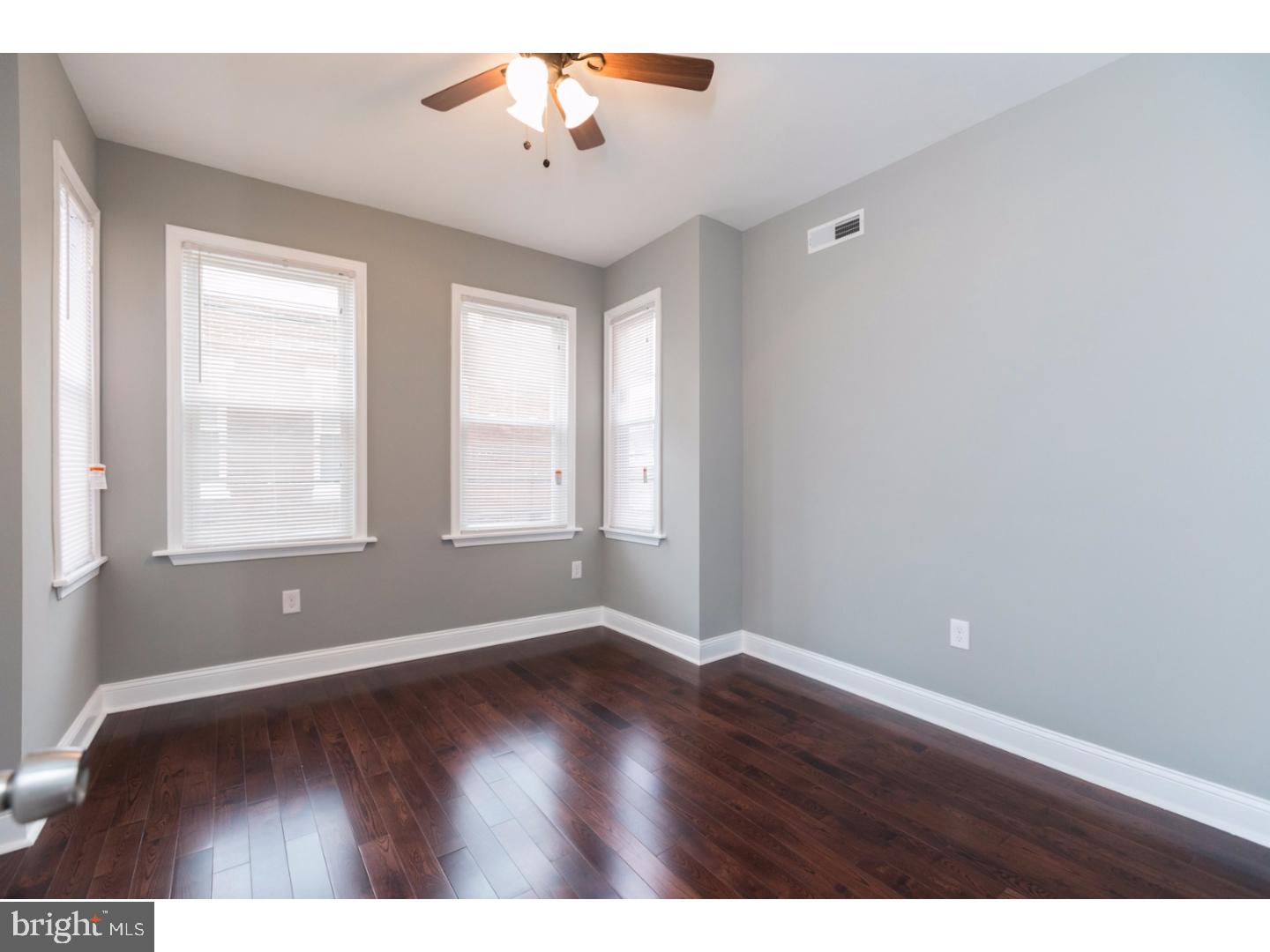 PORT RICHMOND - Residential
