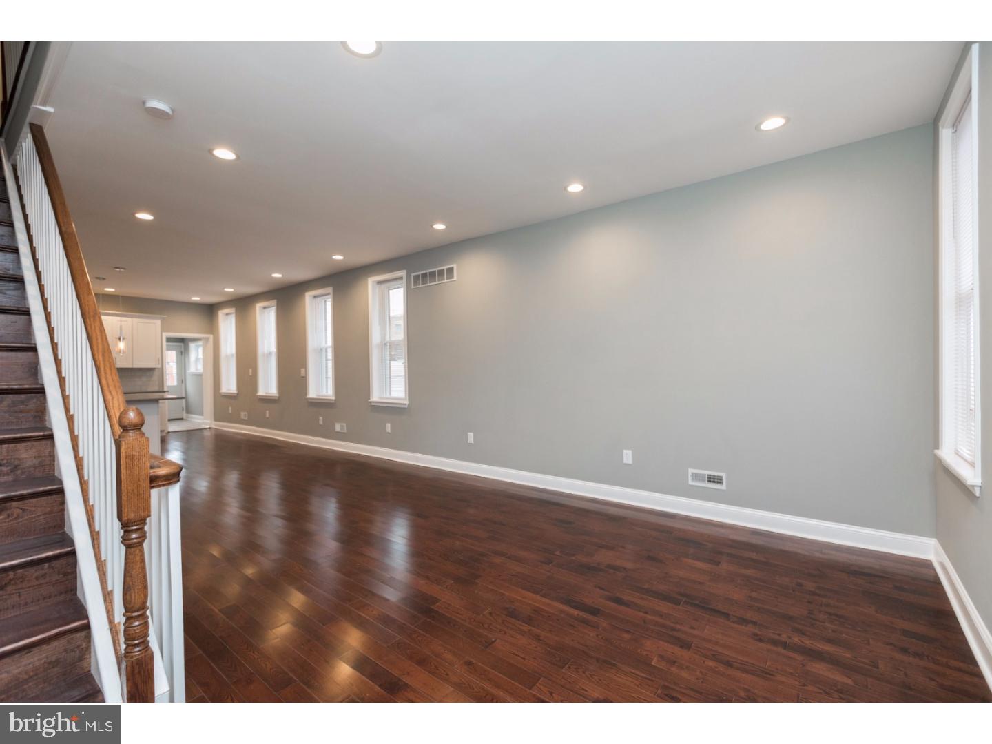 PORT RICHMOND - Residential