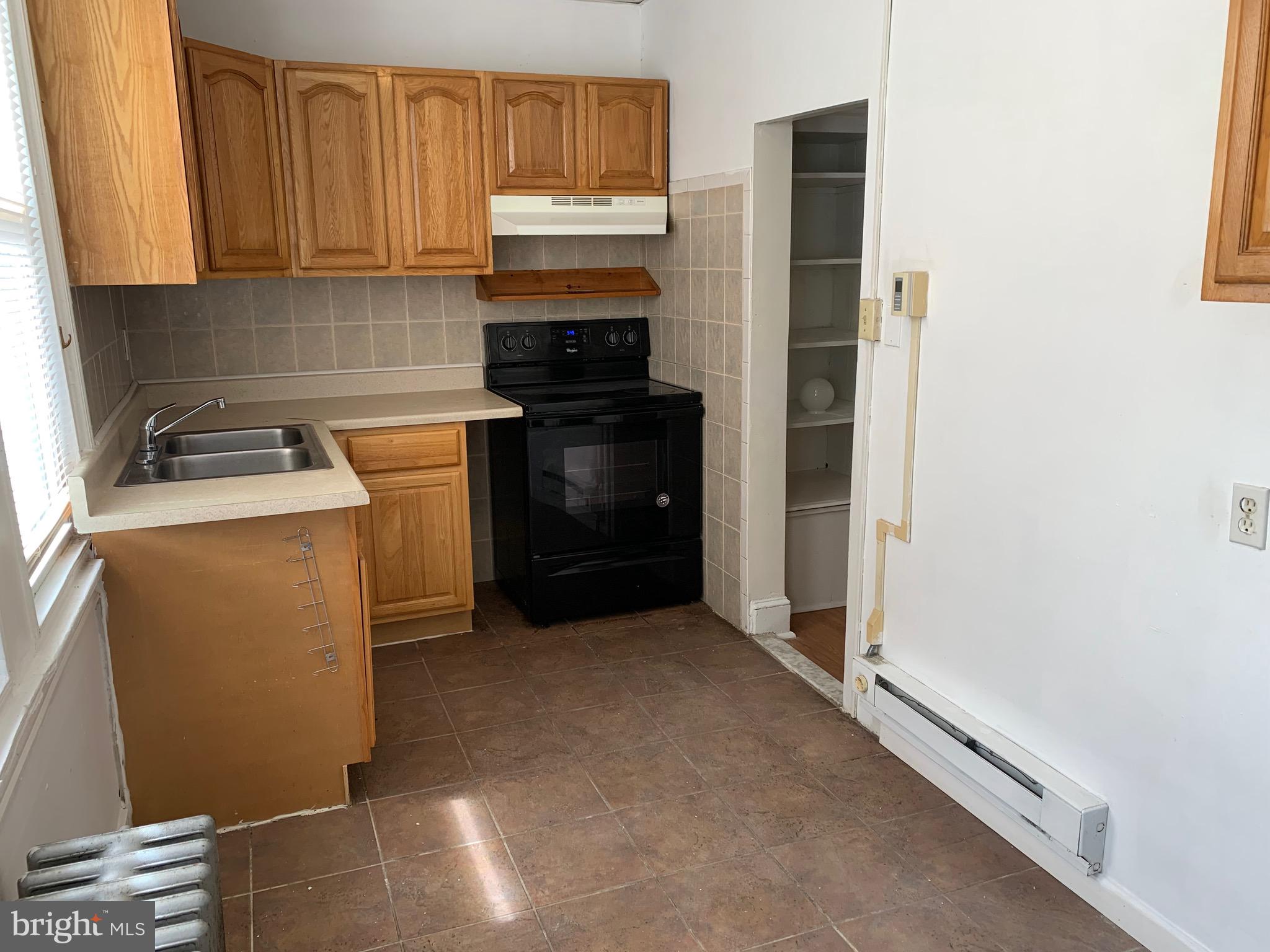 PHILADELPHIA (NORTHEAST) - Residential Lease