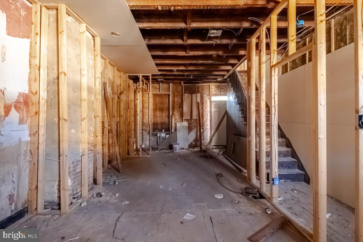 BOOTH-BOYD - Residential