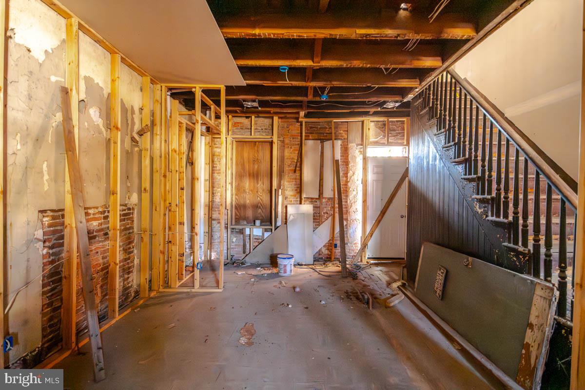 BOOTH-BOYD - Residential