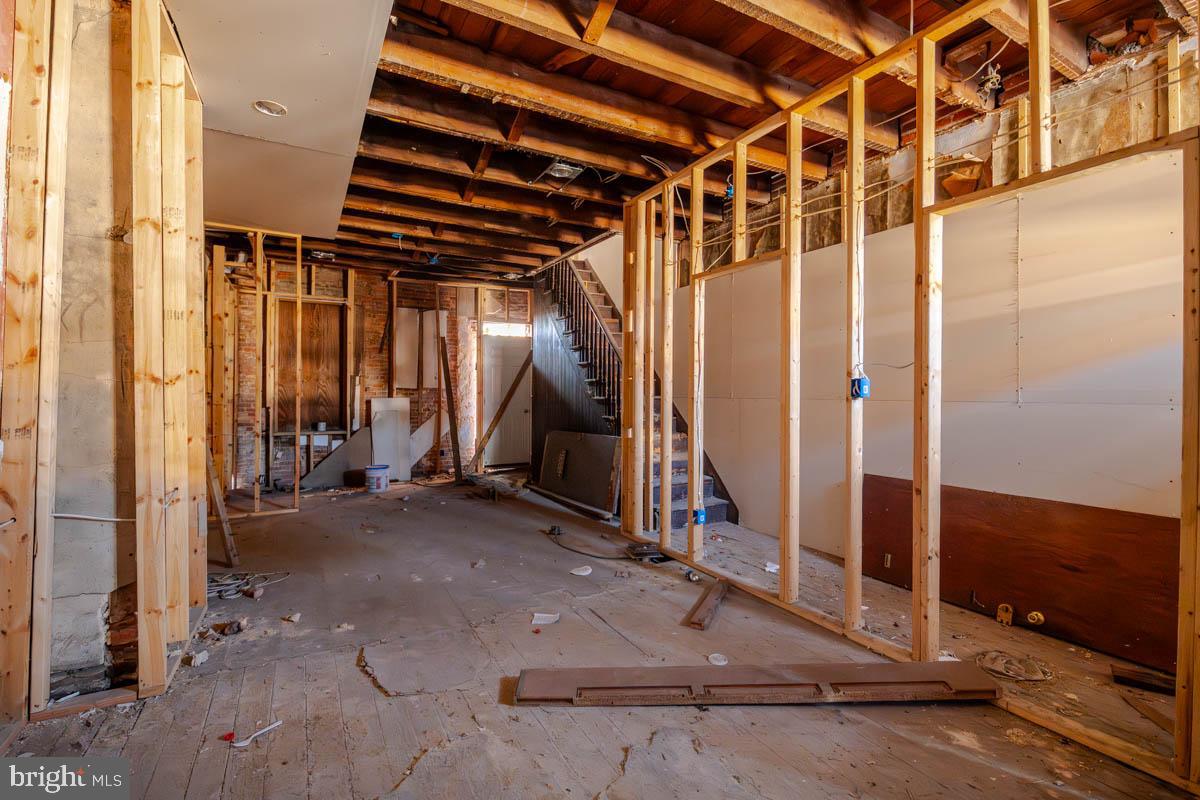 BOOTH-BOYD - Residential