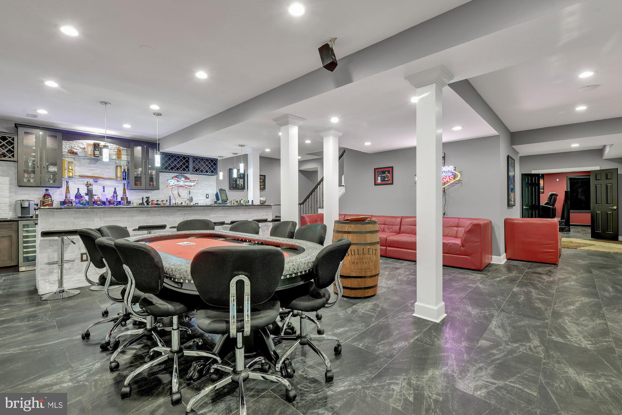 PADONIA WOODS - Residential Lease