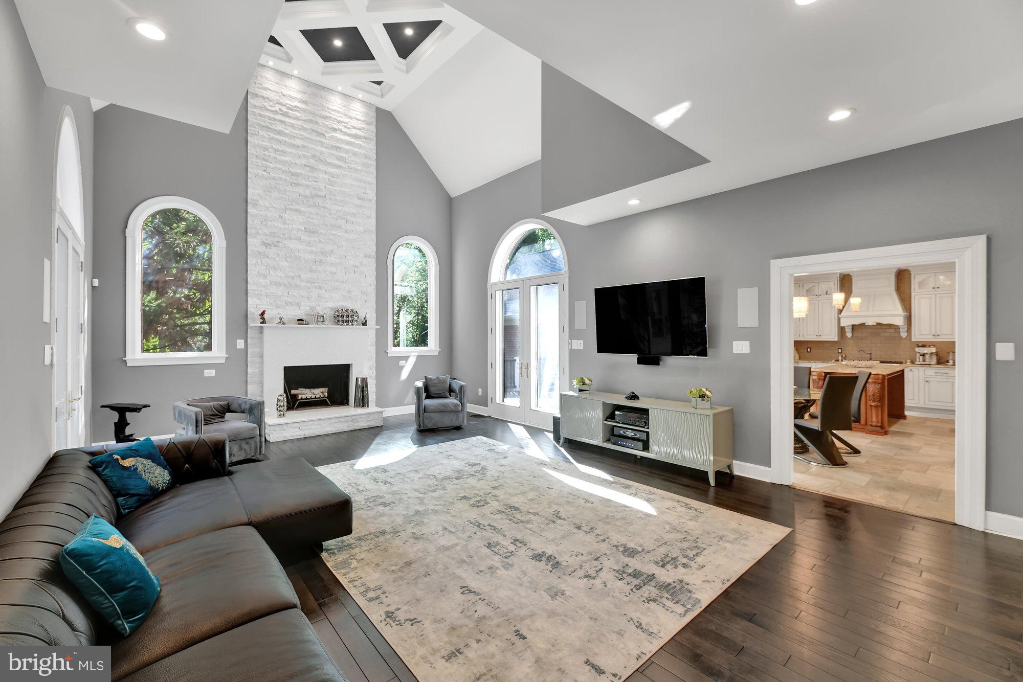 PADONIA WOODS - Residential Lease