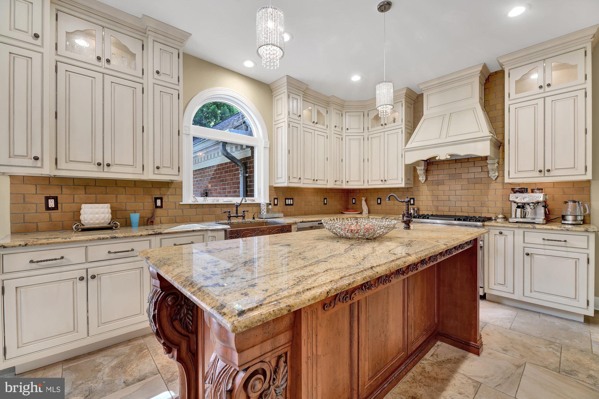 PADONIA WOODS - Residential Lease