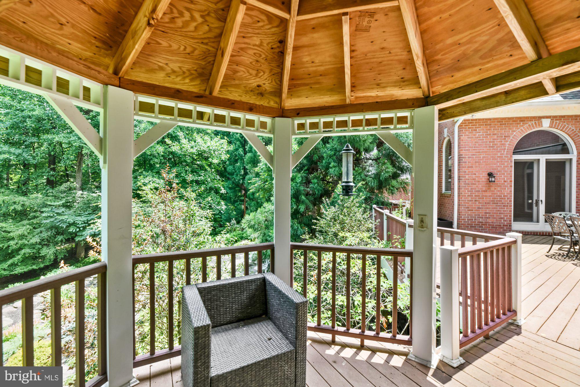 PADONIA WOODS - Residential Lease