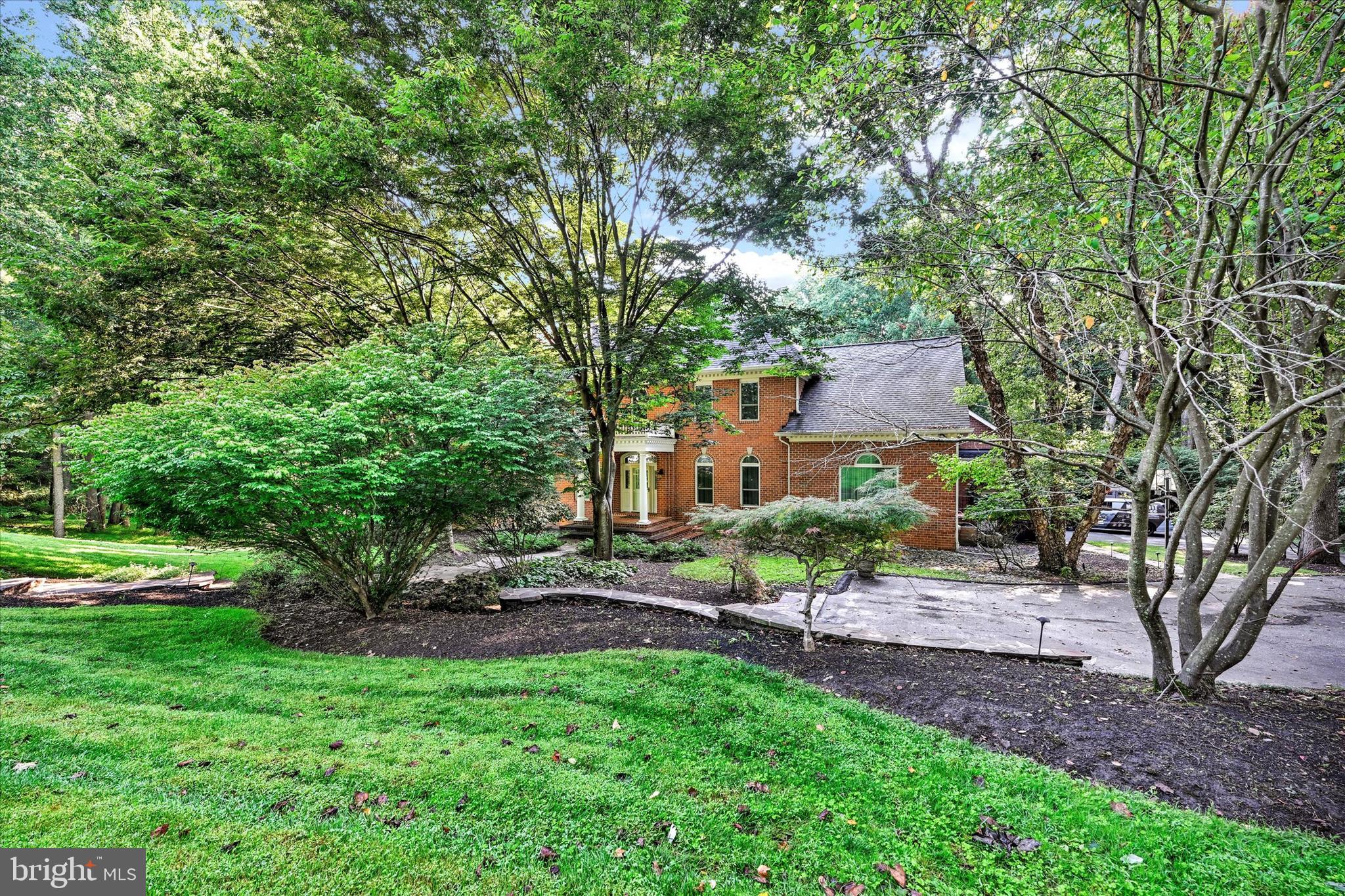 PADONIA WOODS - Residential Lease