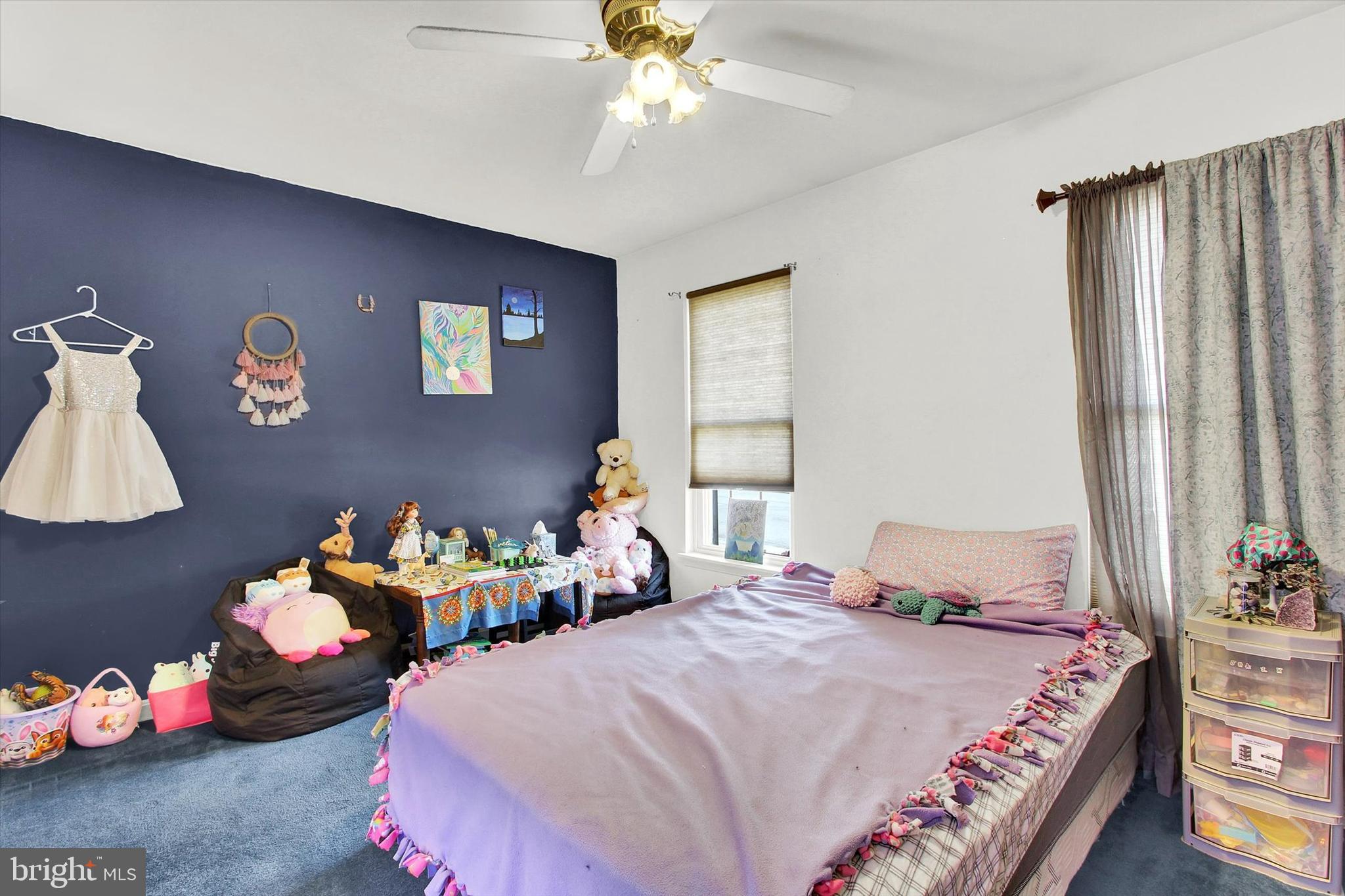 WHISPERING HILLS - Residential