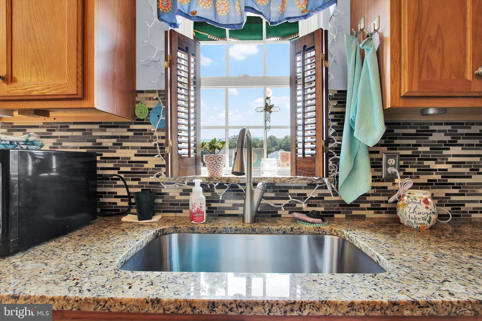 WHISPERING HILLS - Residential