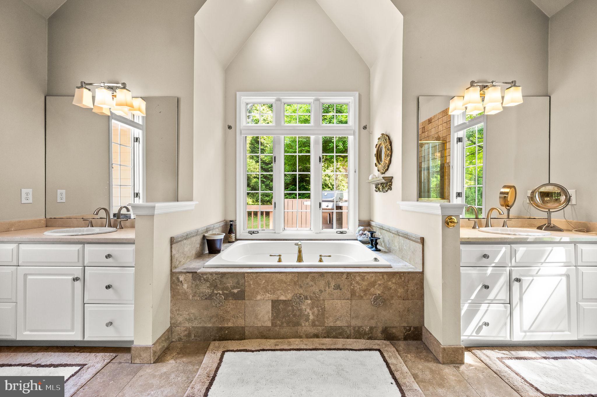 THE RIDINGS CHADDS - Residential