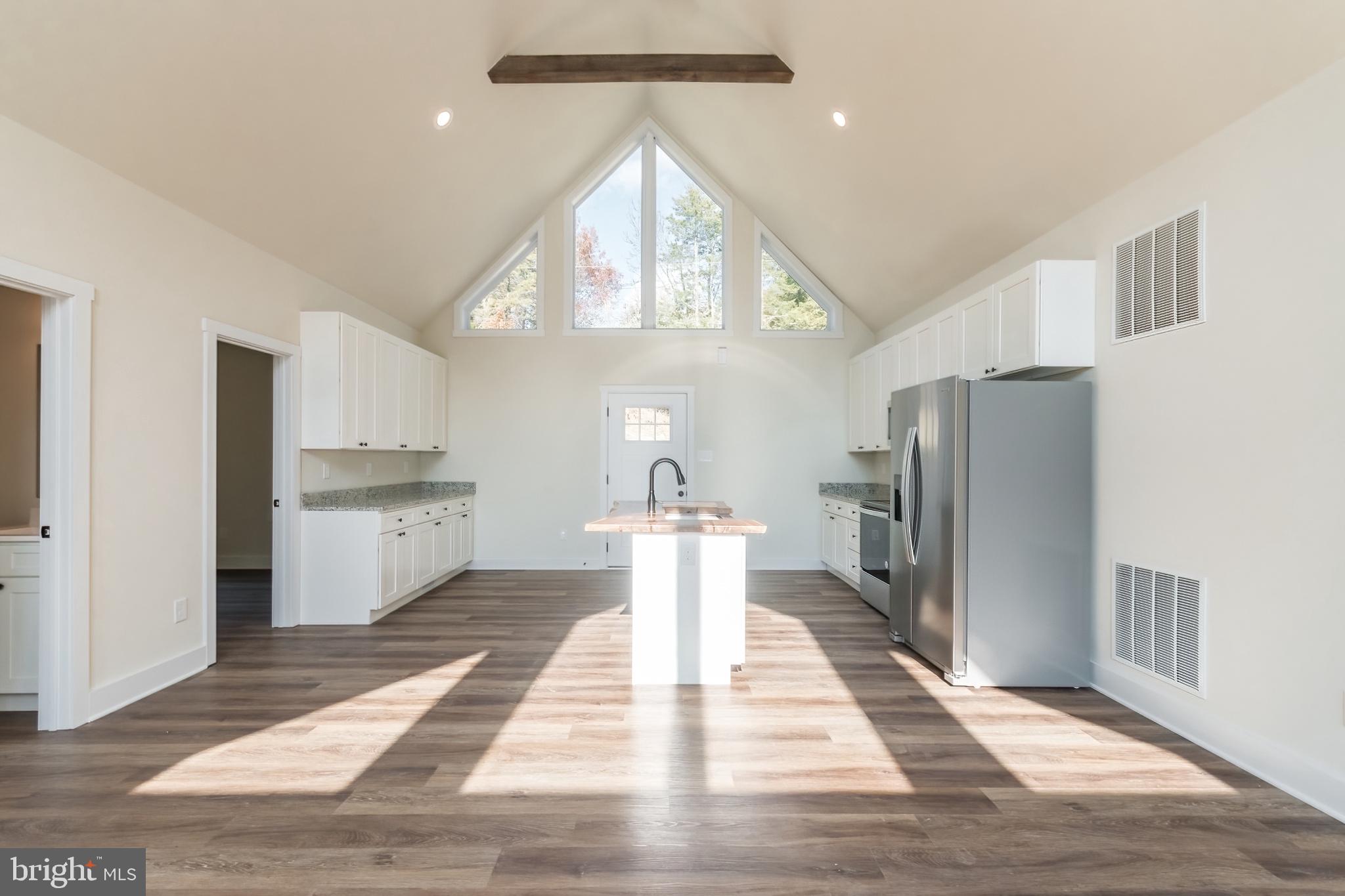 SHANNONDALE - Residential