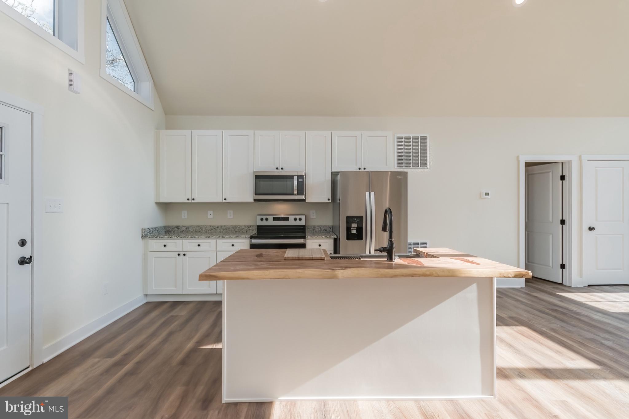 SHANNONDALE - Residential