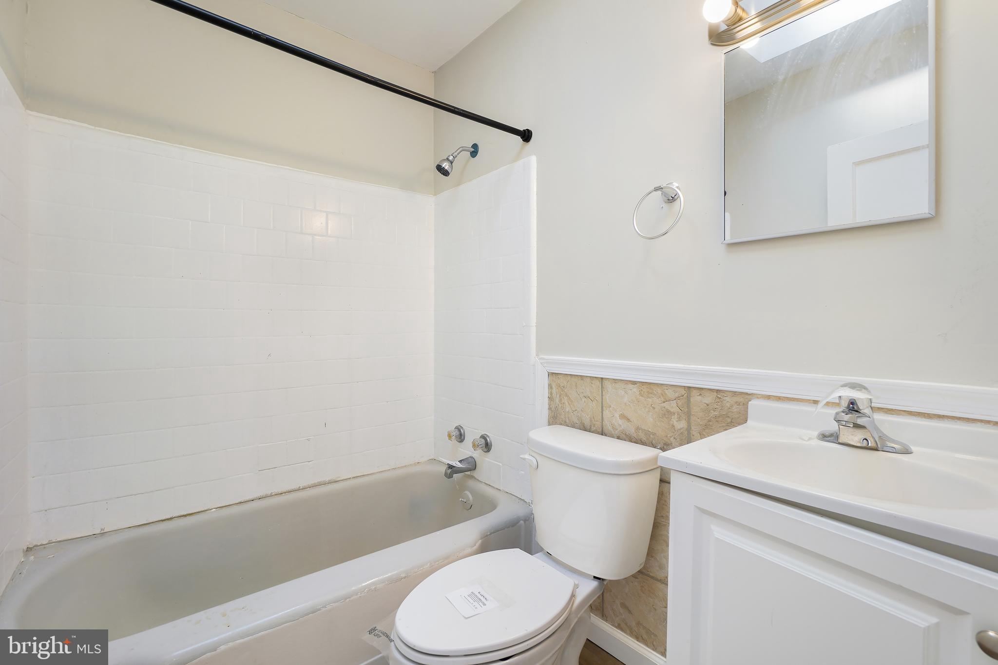 GWEYN FALLS - Residential