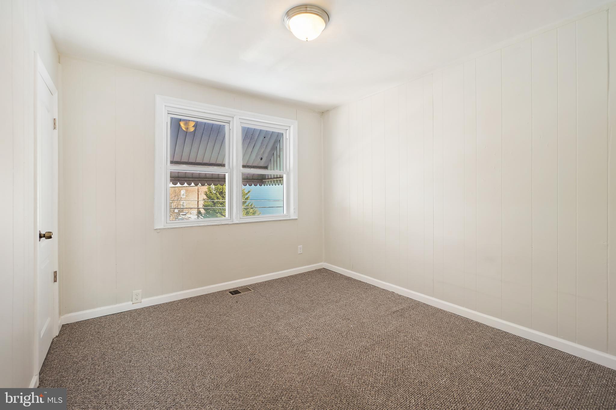 GWEYN FALLS - Residential