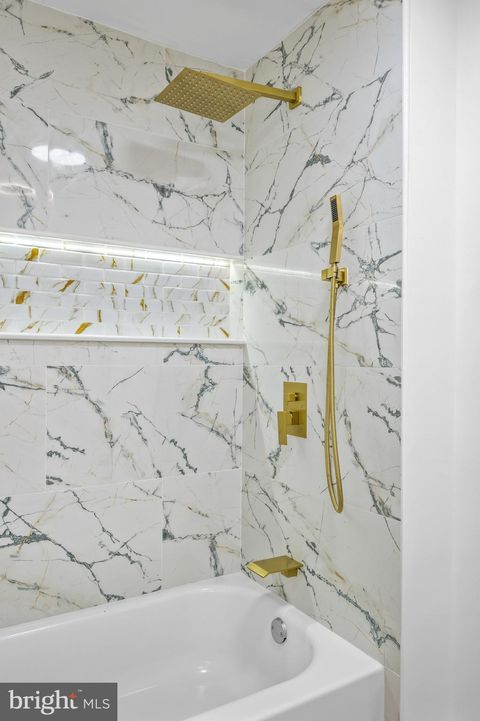 Tiny photo for 613 Hawks Bridge Rd, CARNEYS POINT, NJ 08069 (MLS # NJSA2017346)