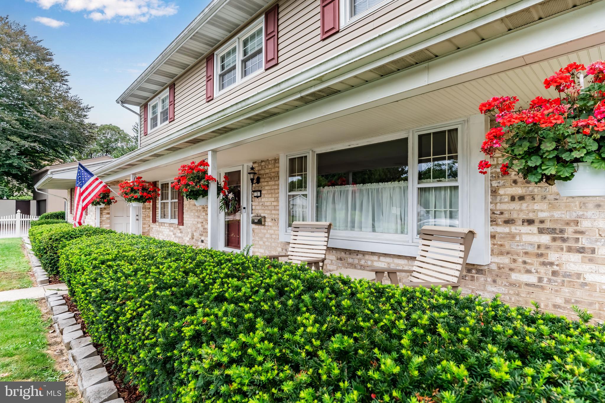 3 E ELMWOOD AVENUE