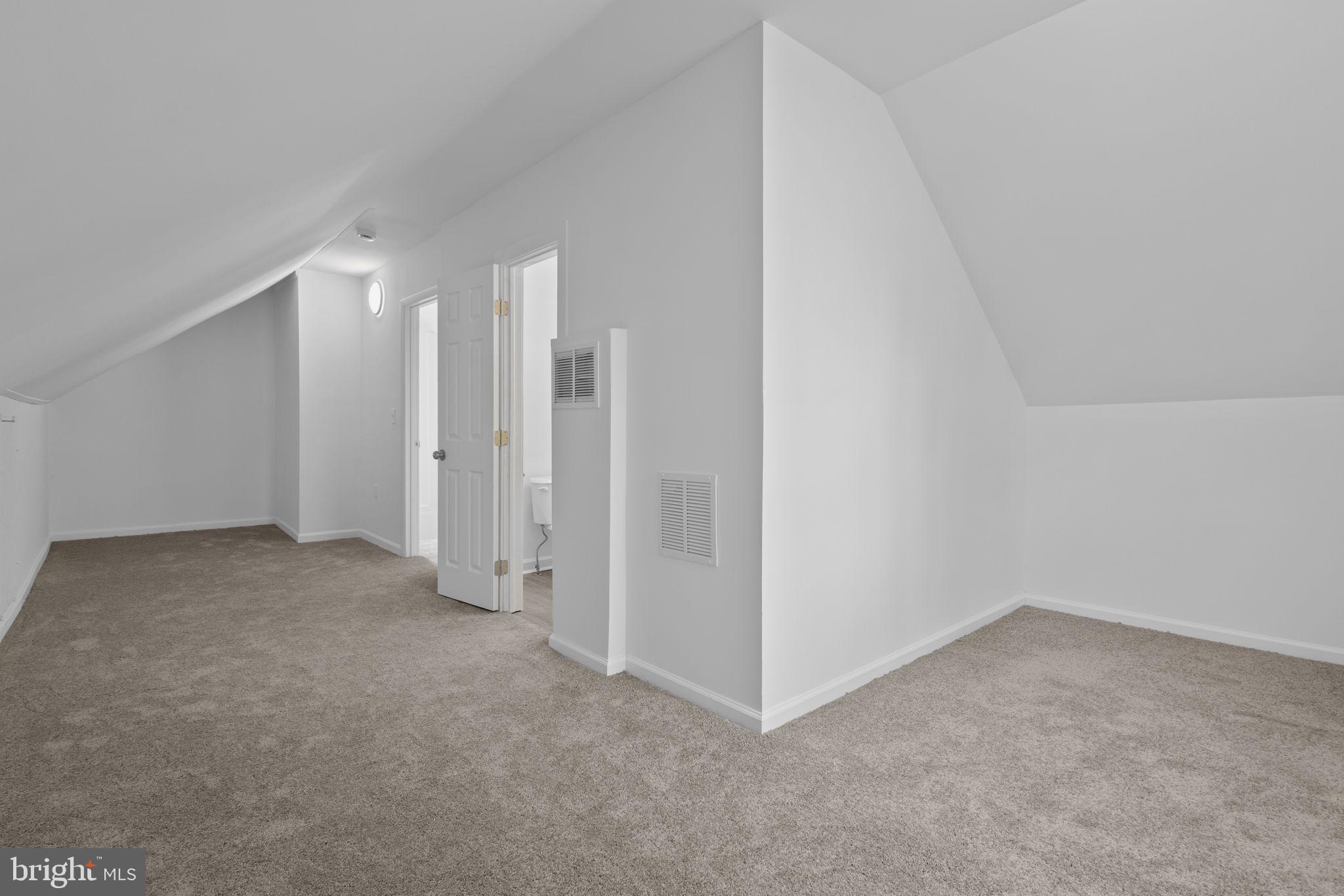 HYATTSVILLE - Residential