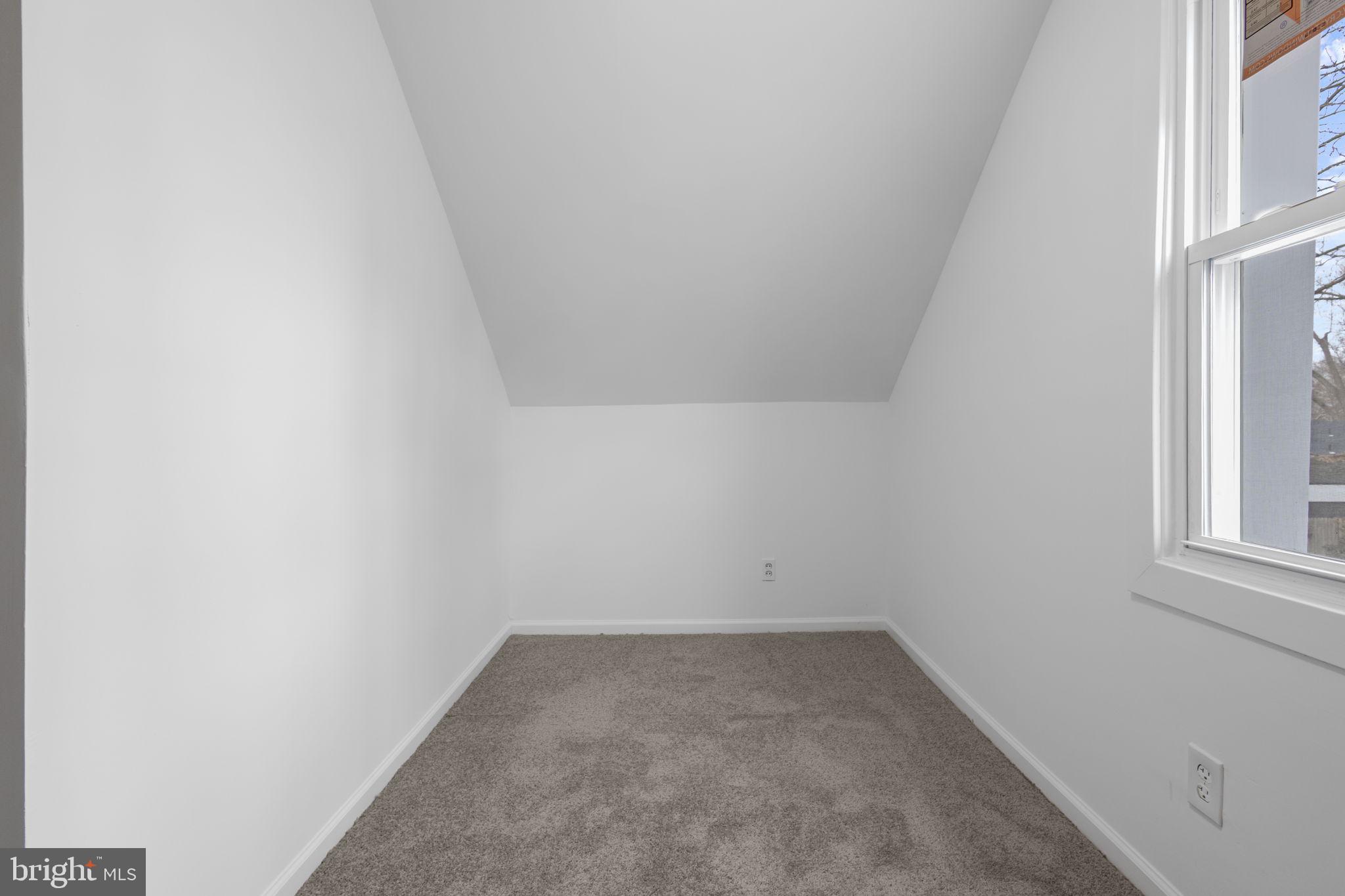 HYATTSVILLE - Residential