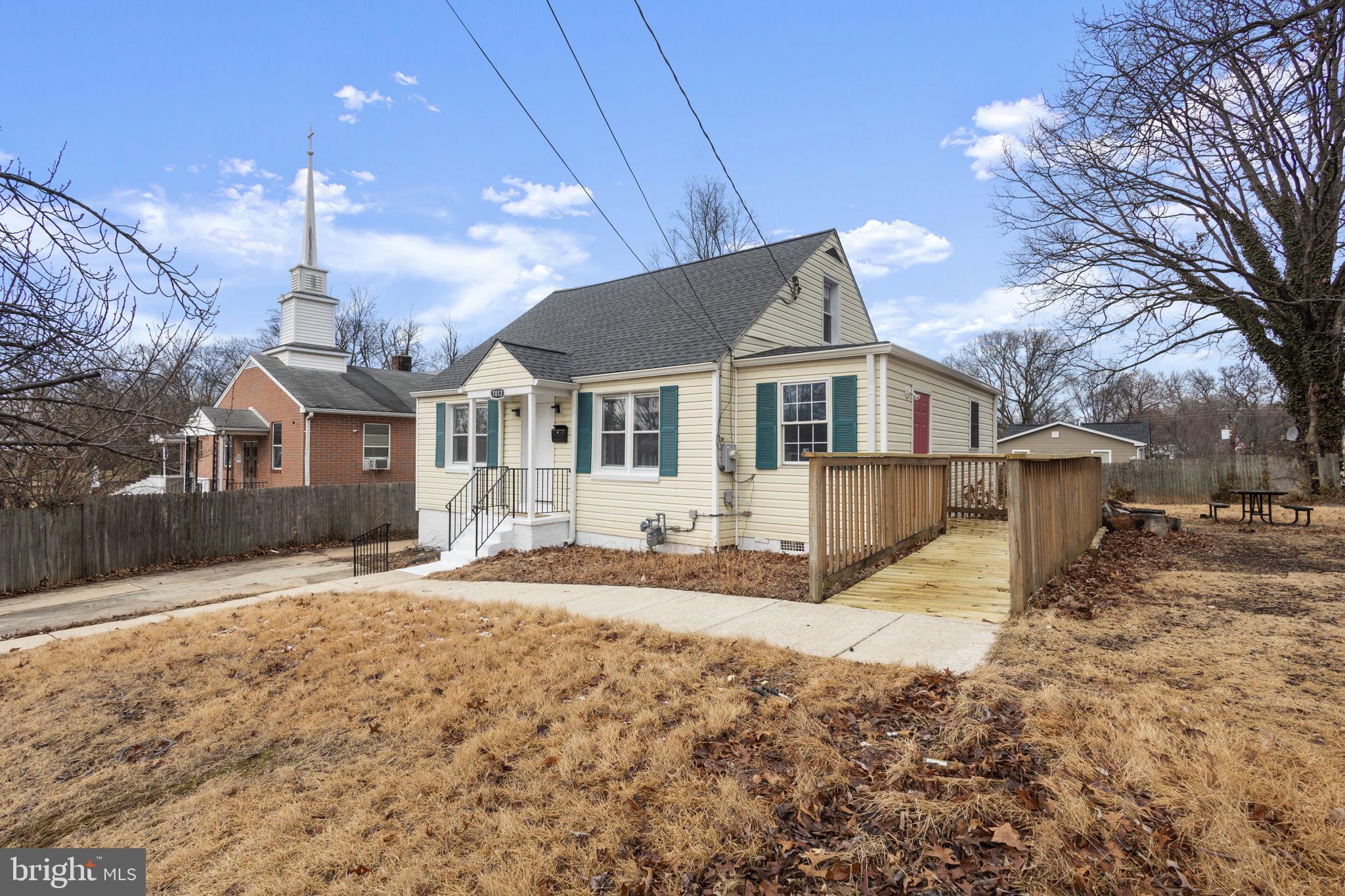 HYATTSVILLE - Residential