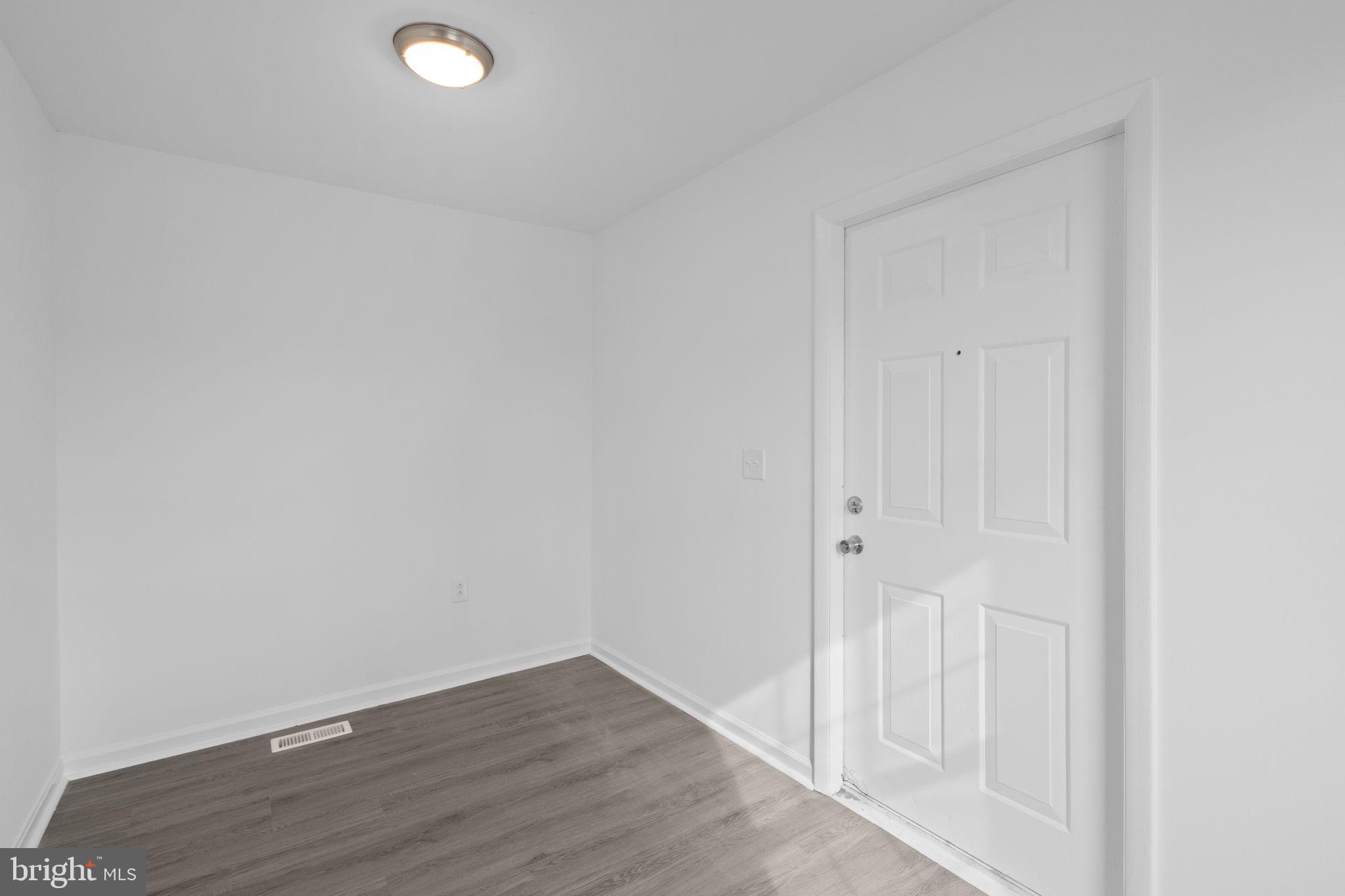 HYATTSVILLE - Residential