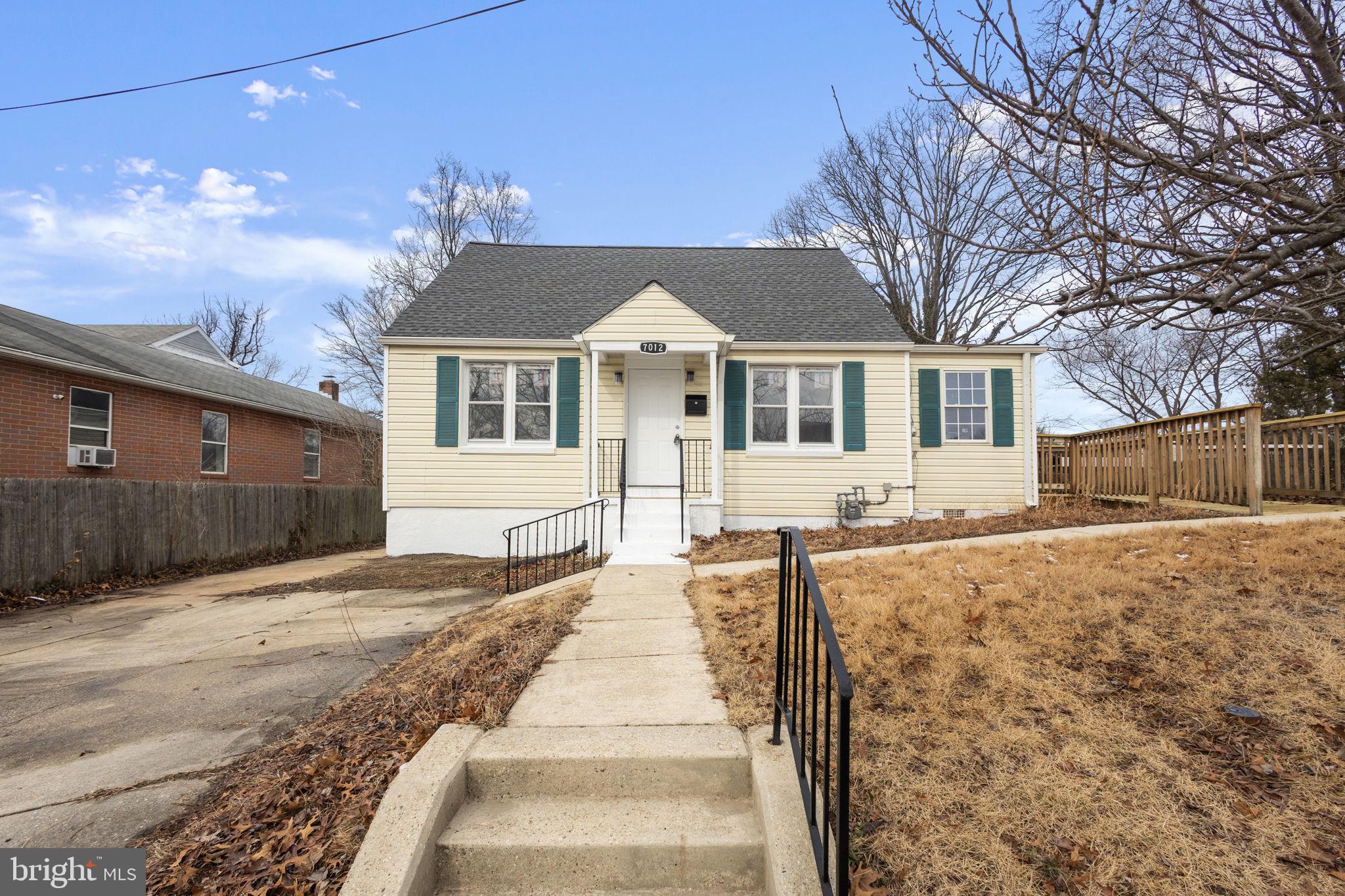 HYATTSVILLE - Residential