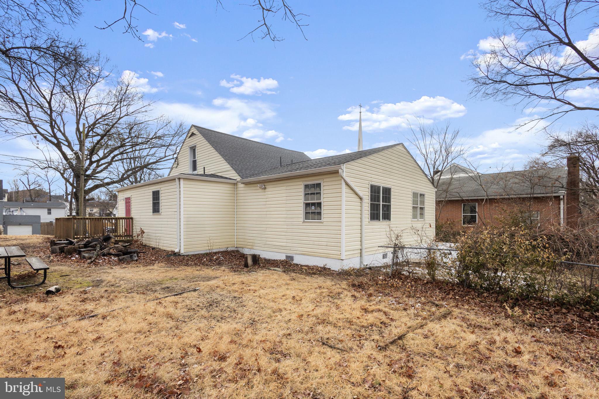 HYATTSVILLE - Residential