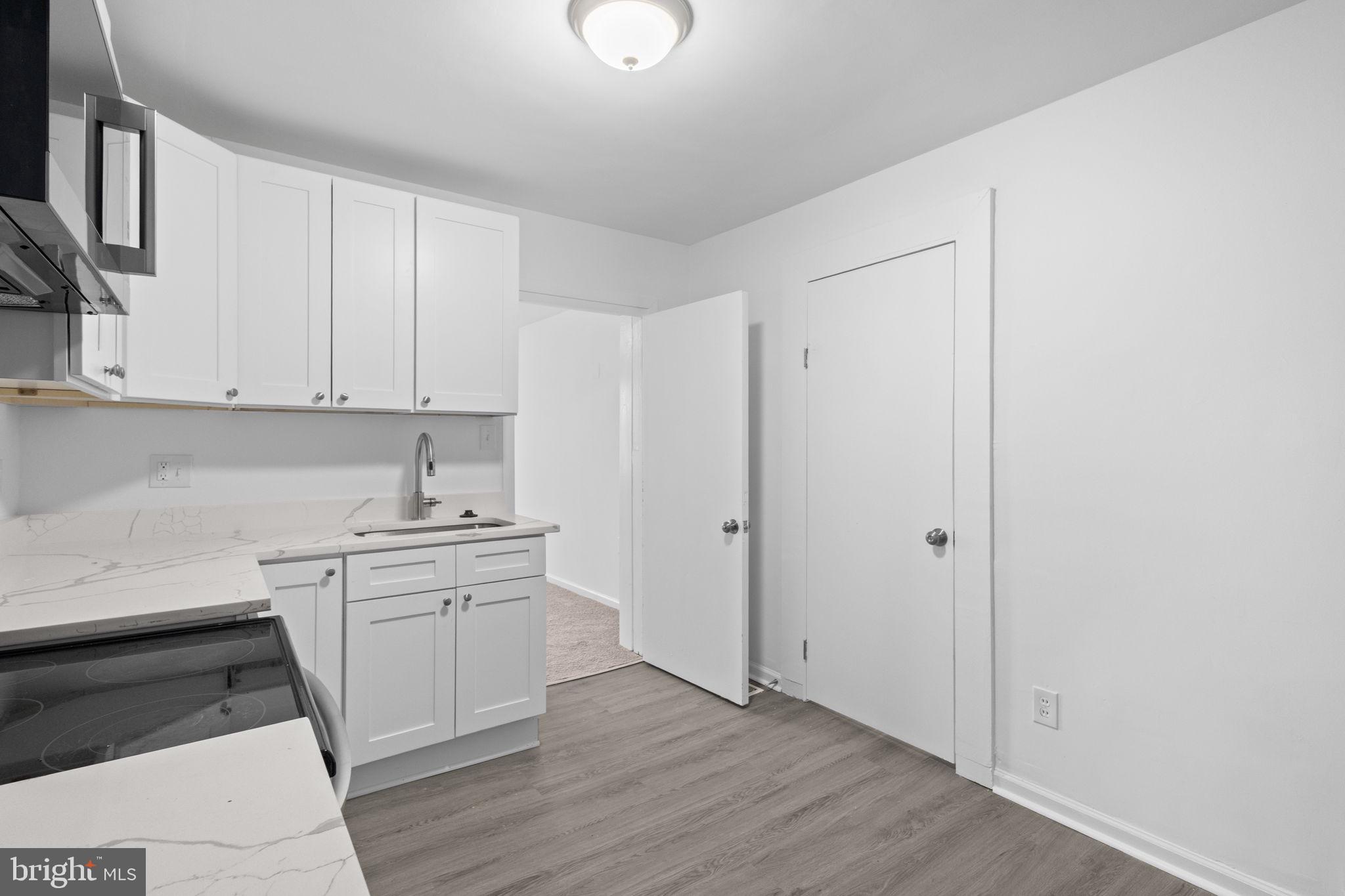 HYATTSVILLE - Residential