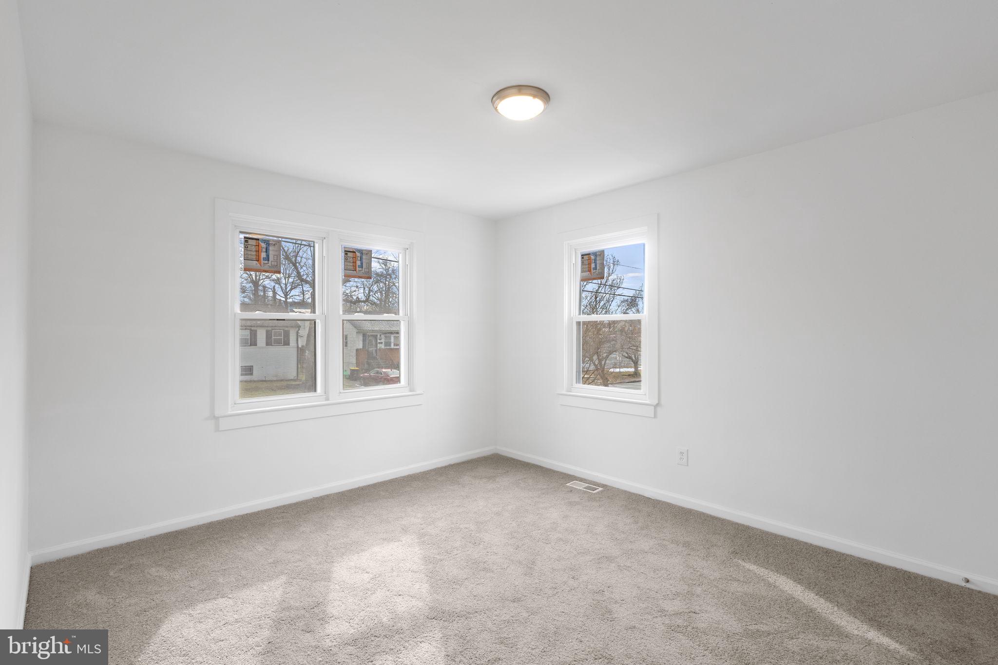 HYATTSVILLE - Residential