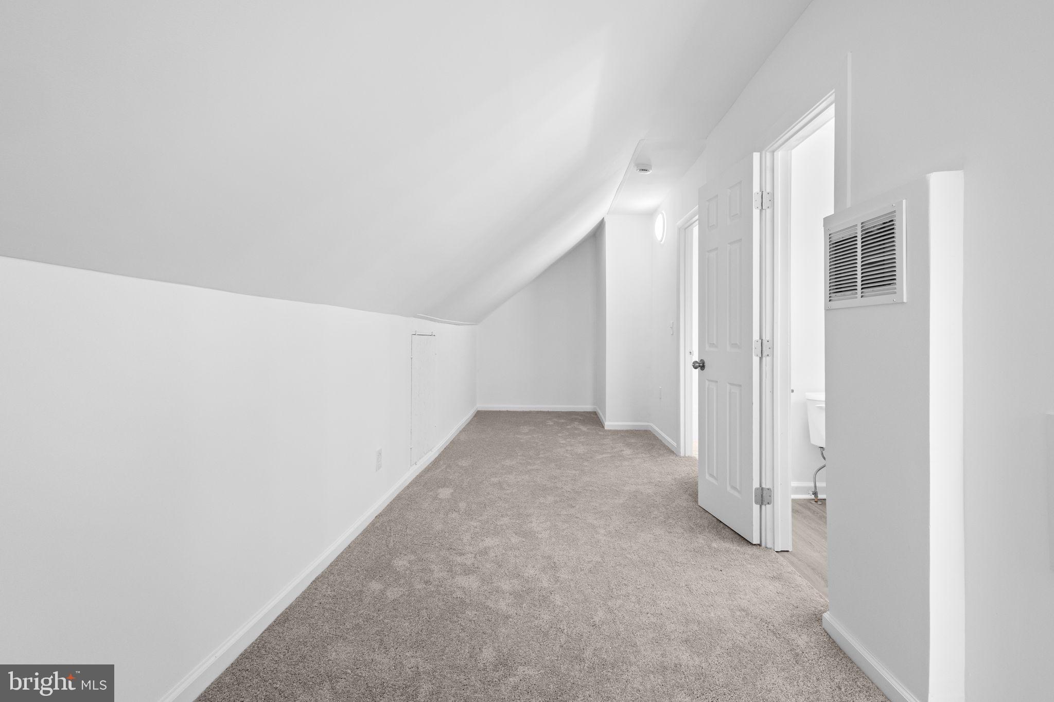 HYATTSVILLE - Residential