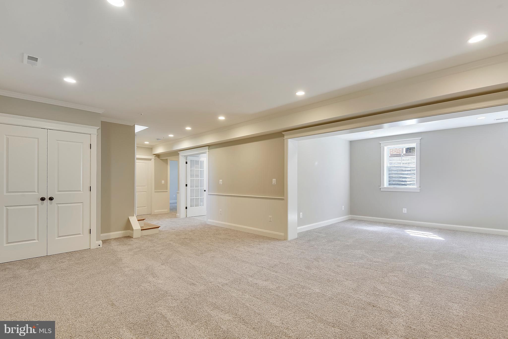 GARRETT PARK - Residential