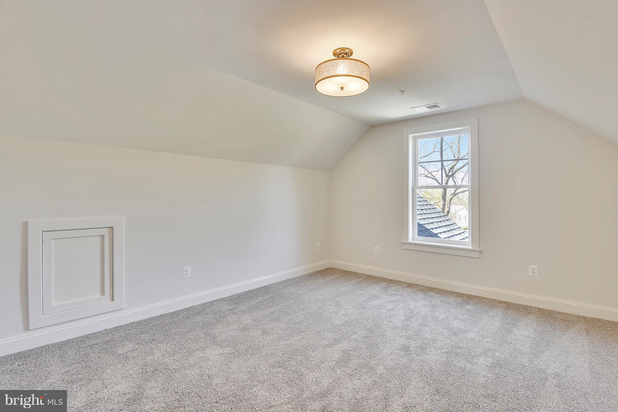 GARRETT PARK - Residential