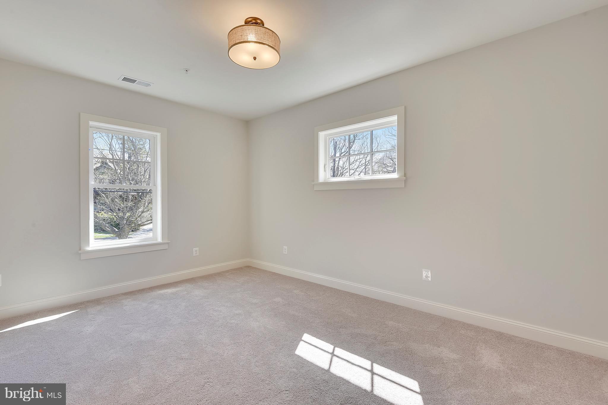 GARRETT PARK - Residential