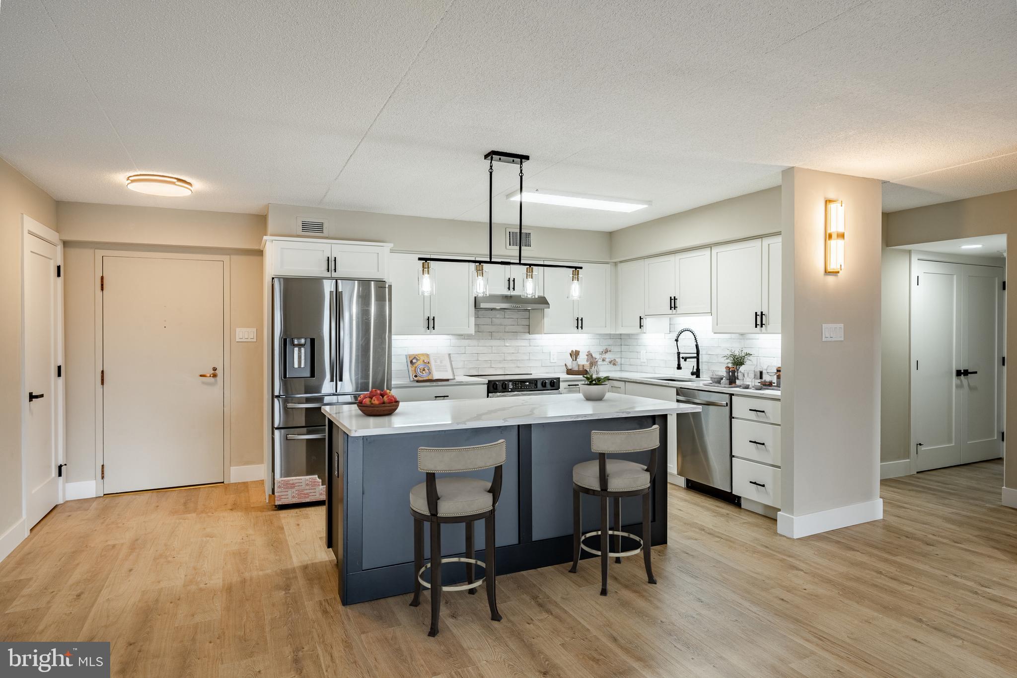 VALLEY FORGE TOWER - Residential