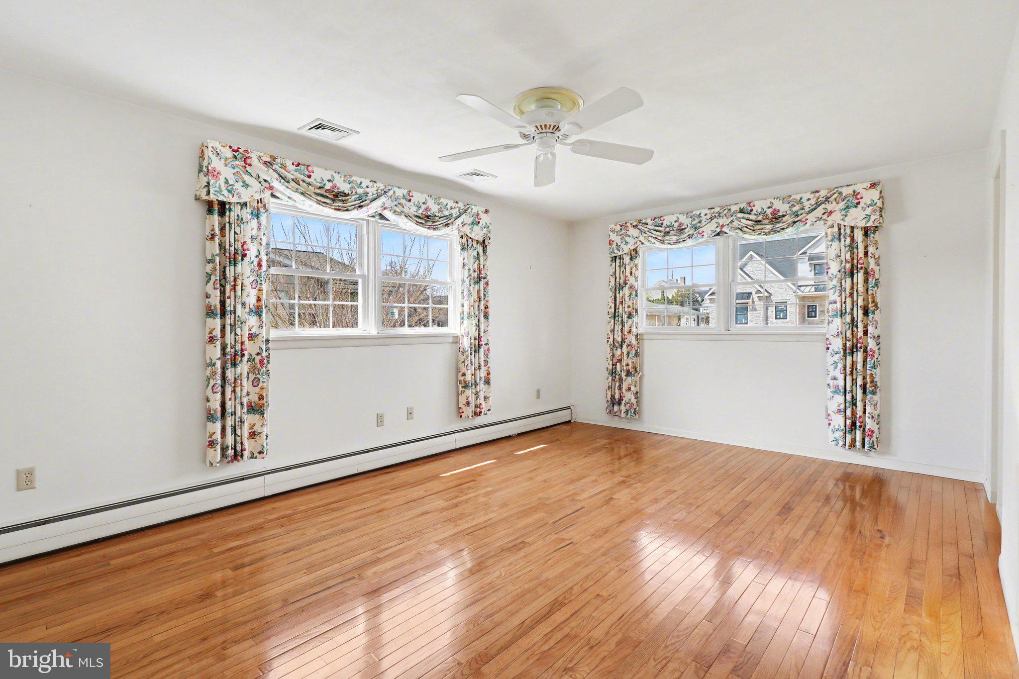 HERSHEY VILLAGE - Residential