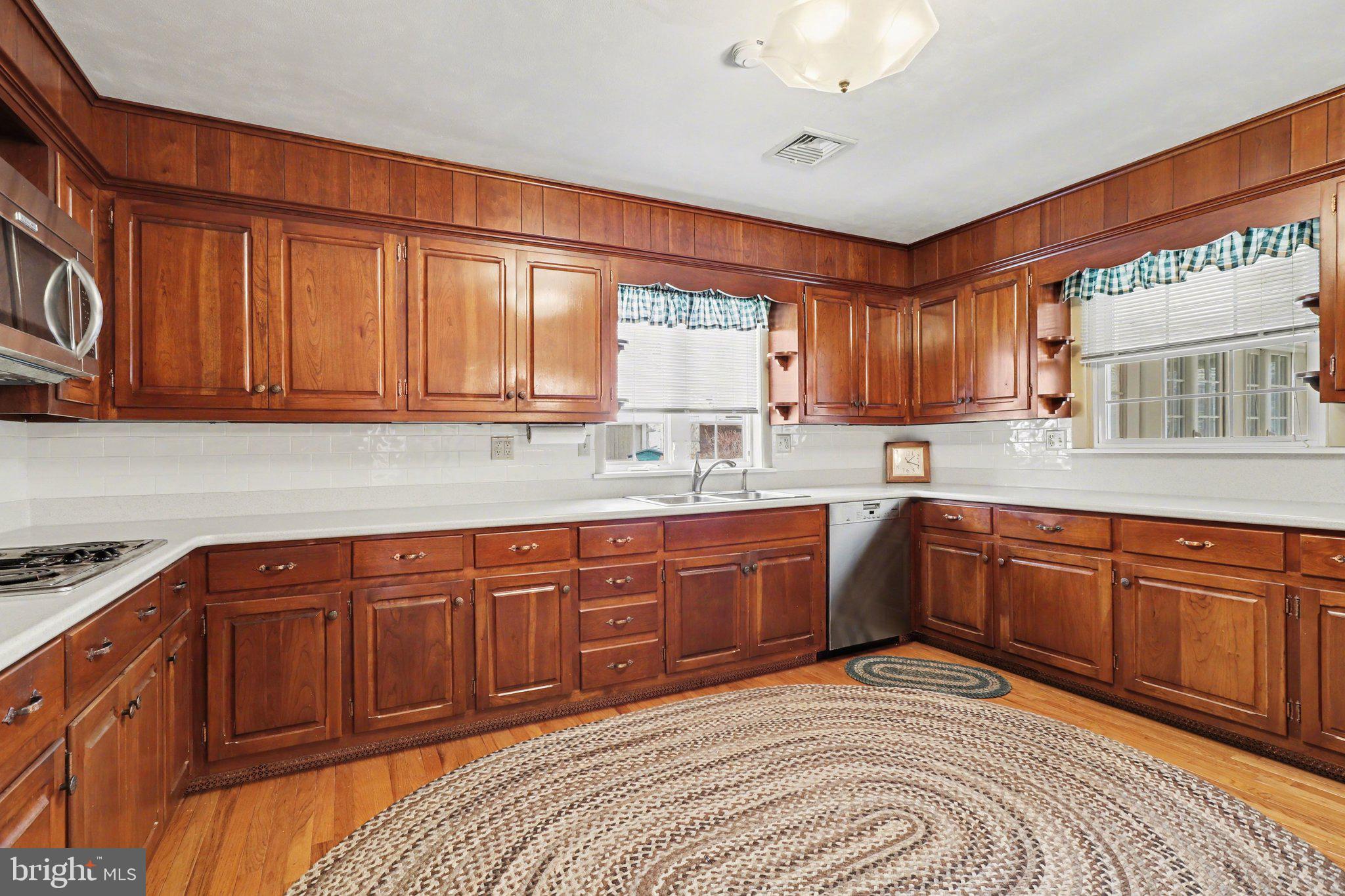 HERSHEY VILLAGE - Residential