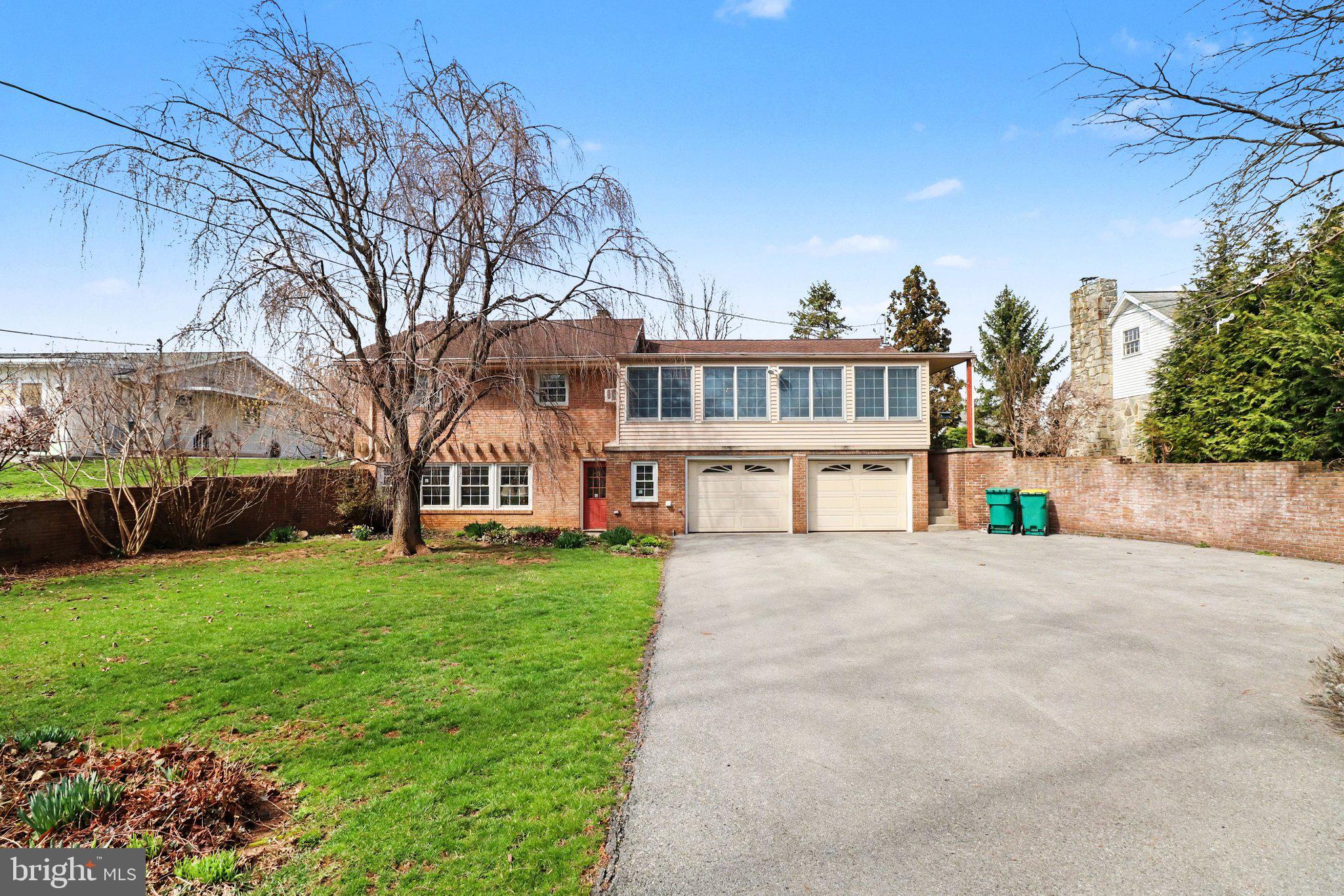 HERSHEY VILLAGE - Residential