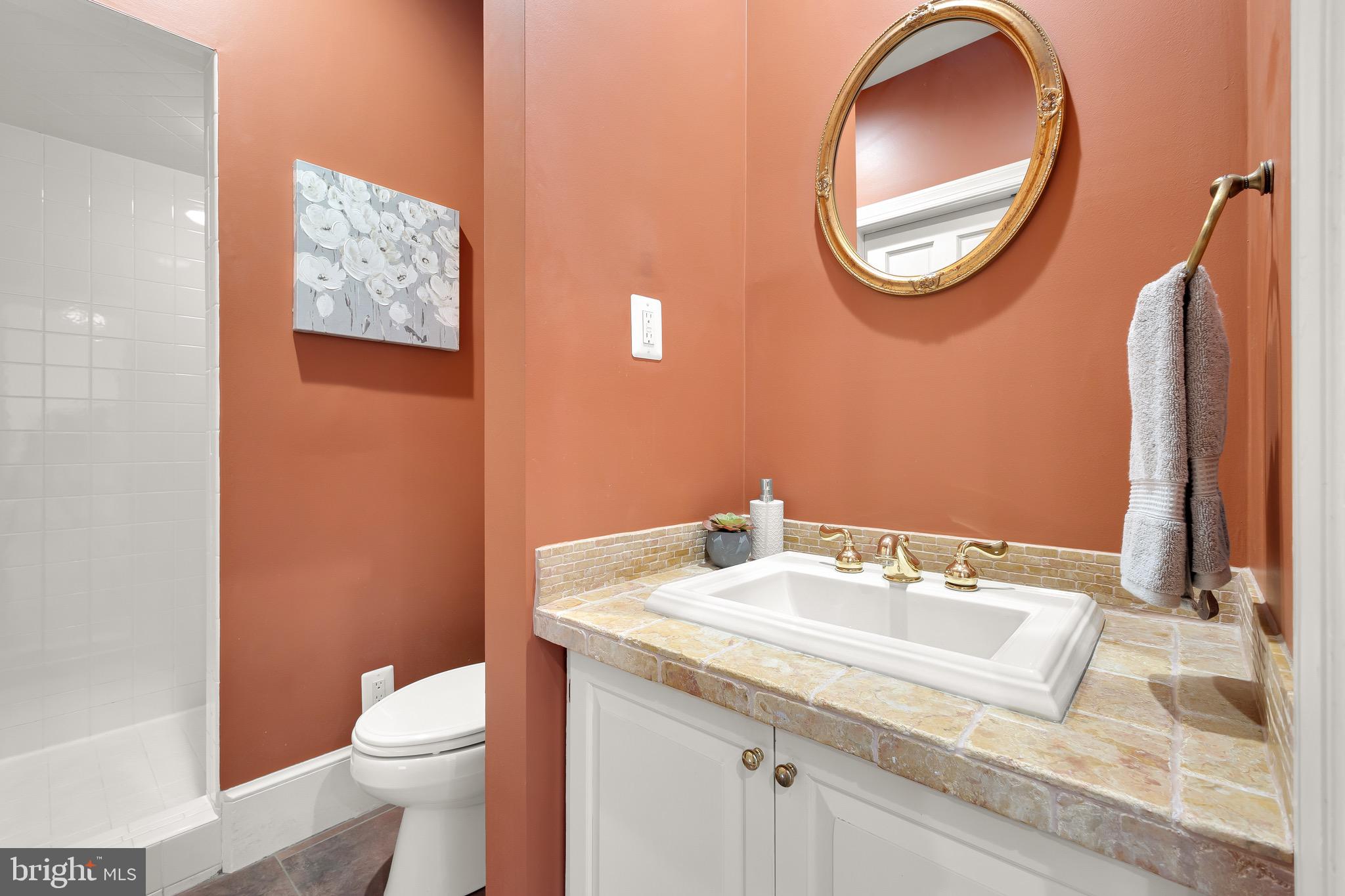 CAPITOL HILL EAST - Residential