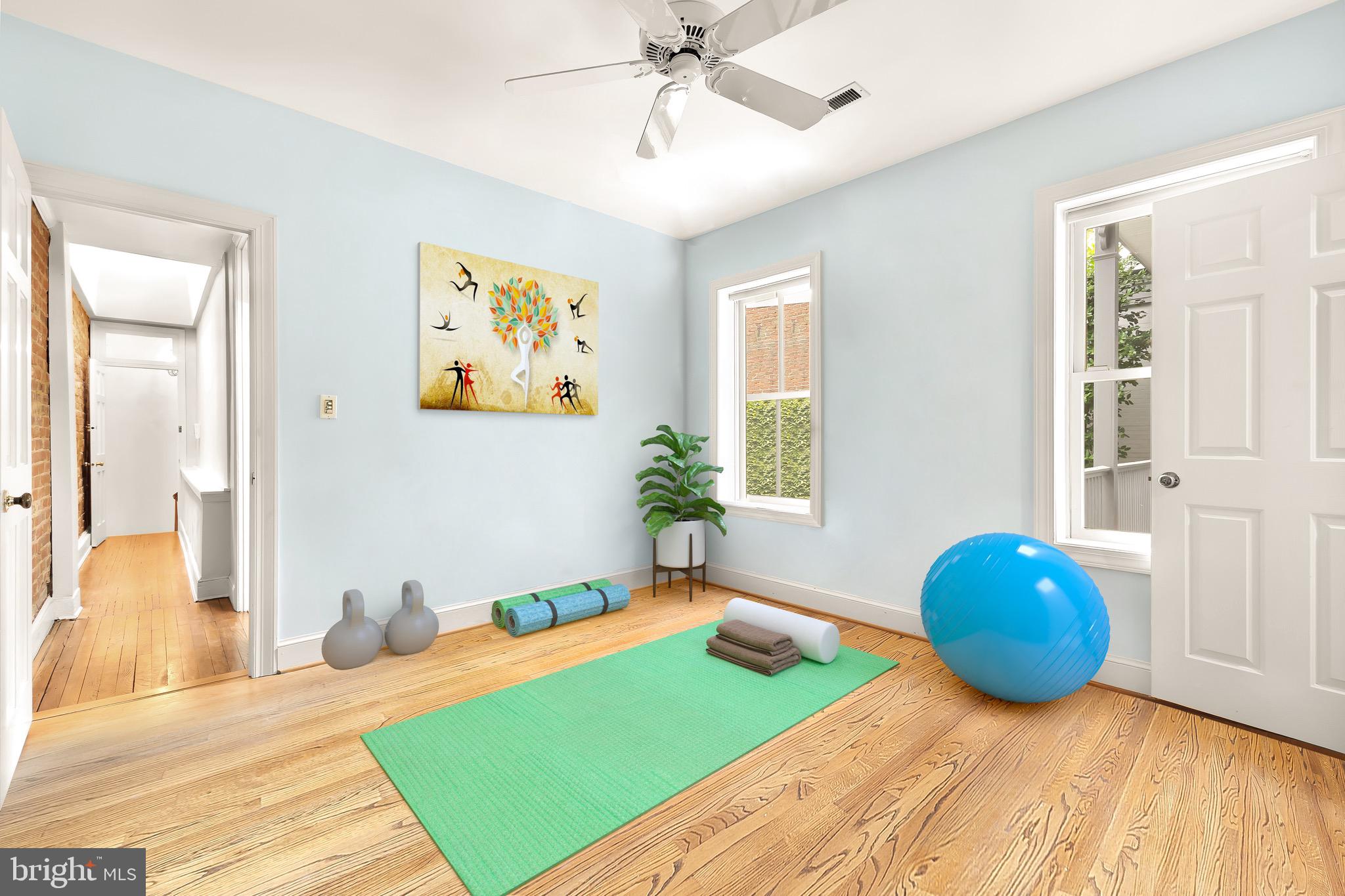CAPITOL HILL EAST - Residential