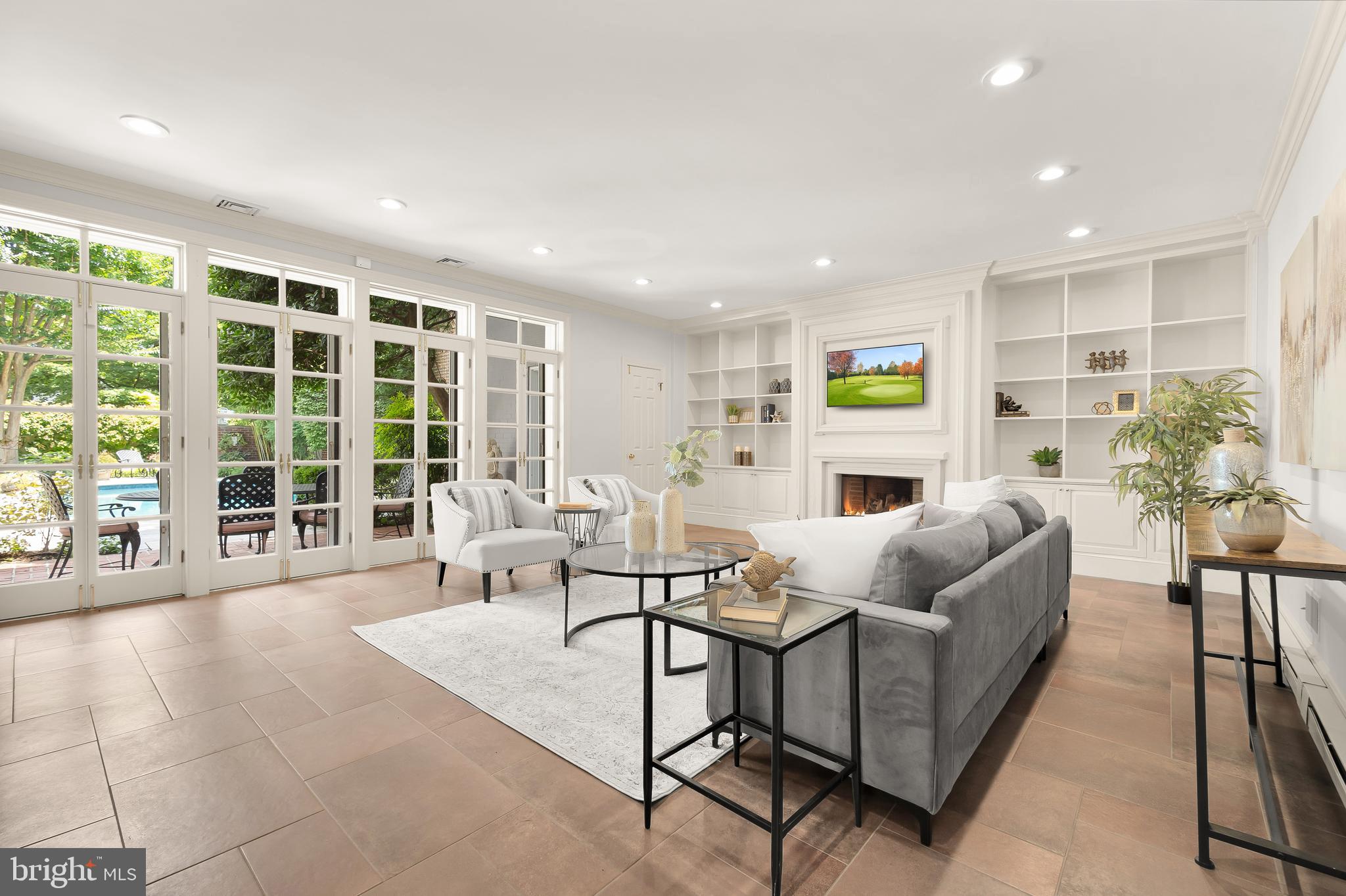 CAPITOL HILL EAST - Residential