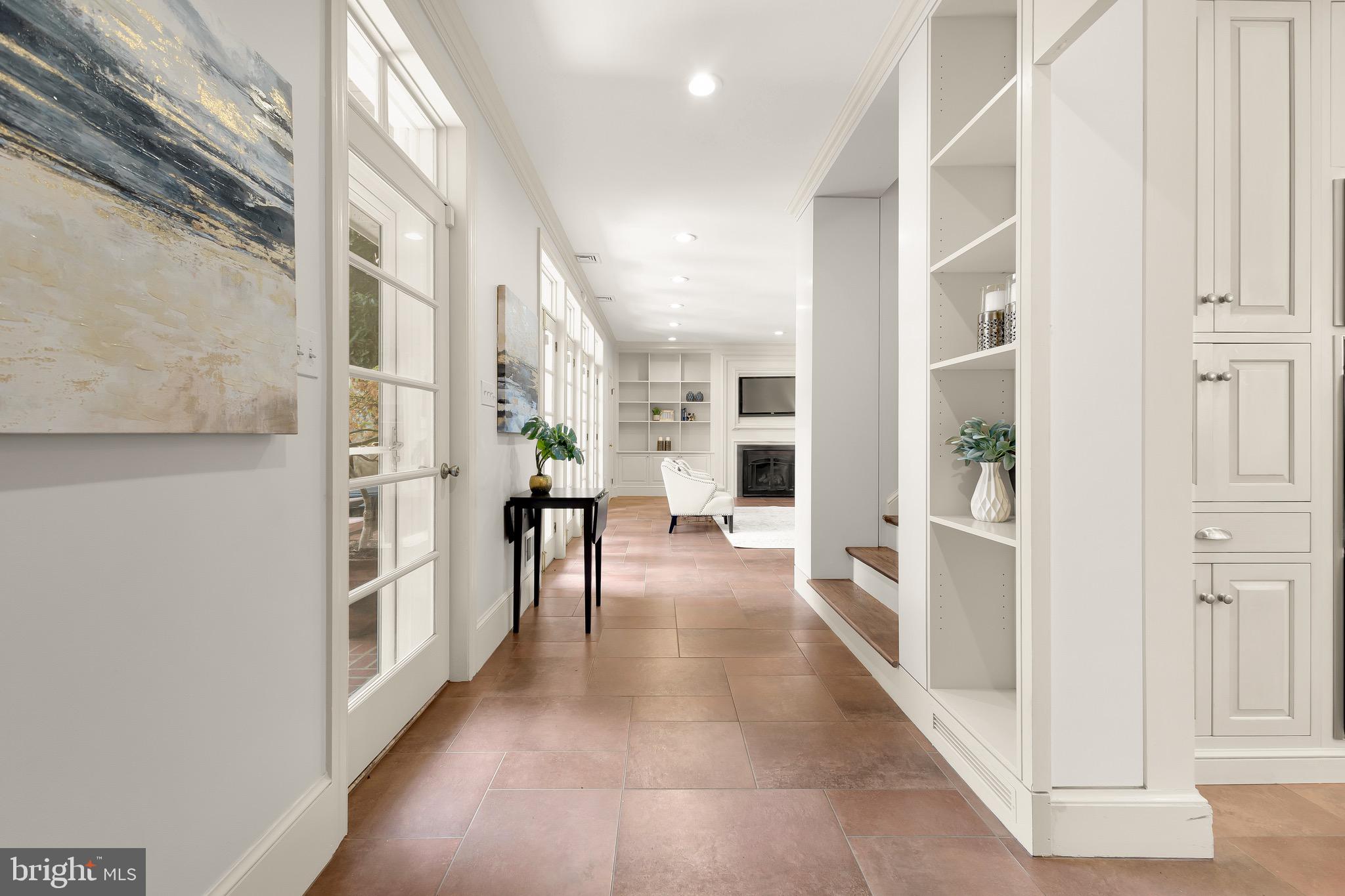 CAPITOL HILL EAST - Residential