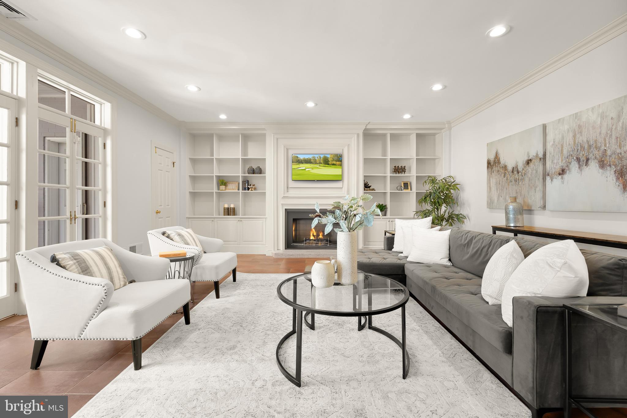 CAPITOL HILL EAST - Residential