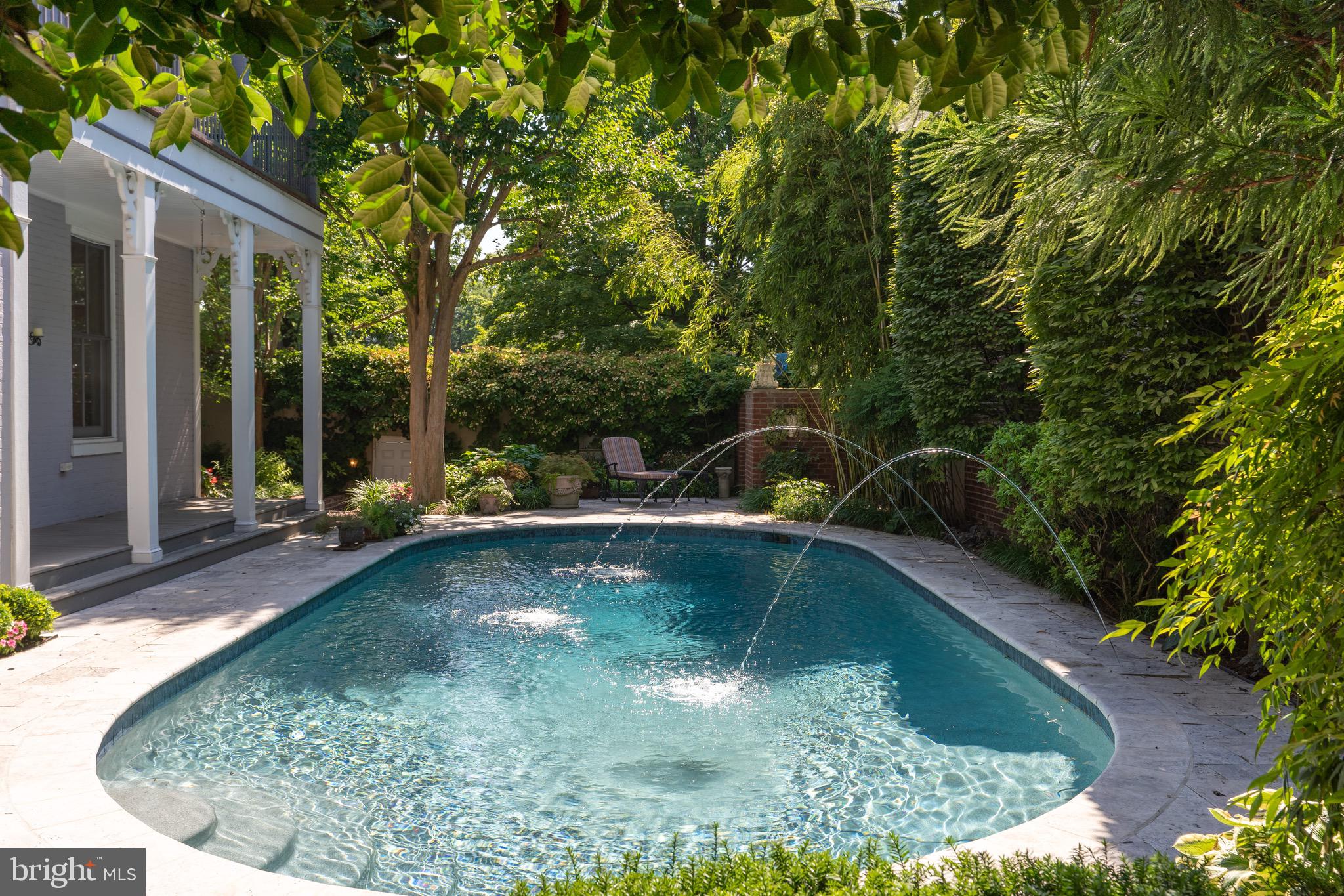 CAPITOL HILL EAST - Residential