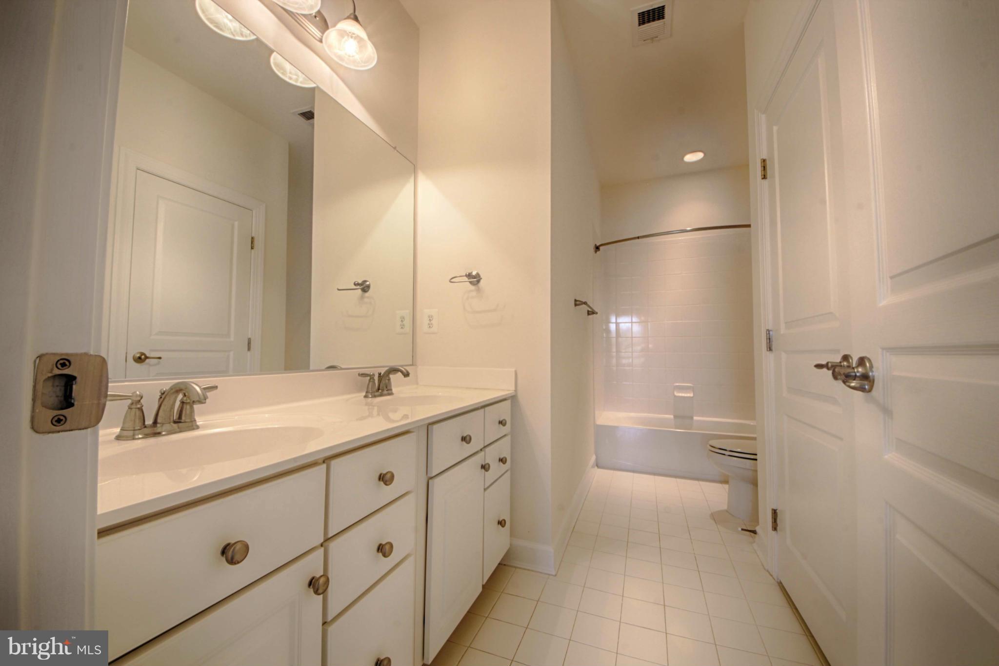 POWELLS LANDING - Residential Lease